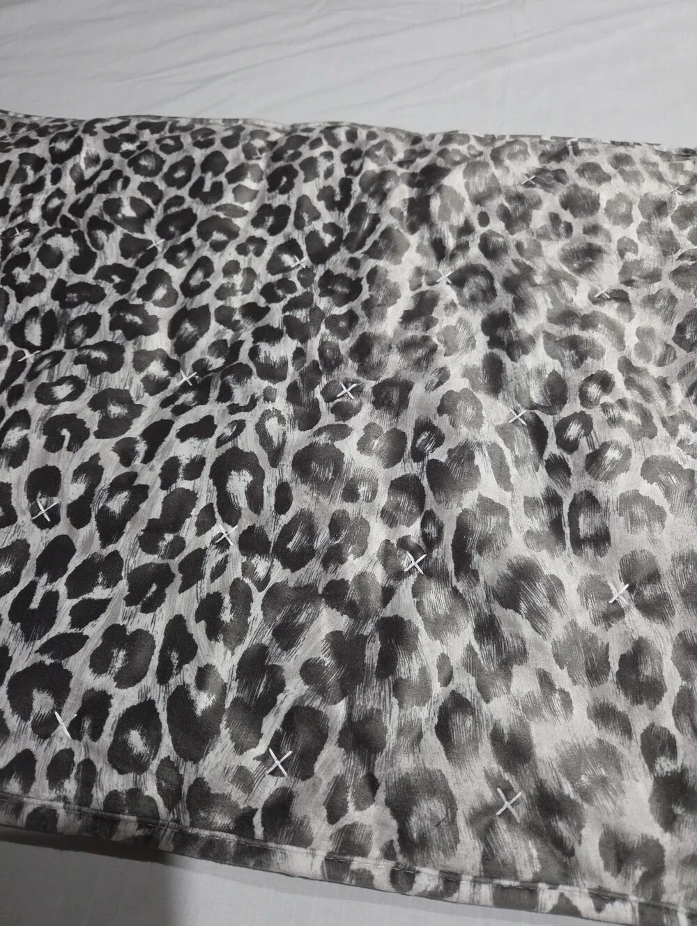 Z Gallerie Silver Leopard Satin Quilted King Pillow Sham ONE SINGLE
